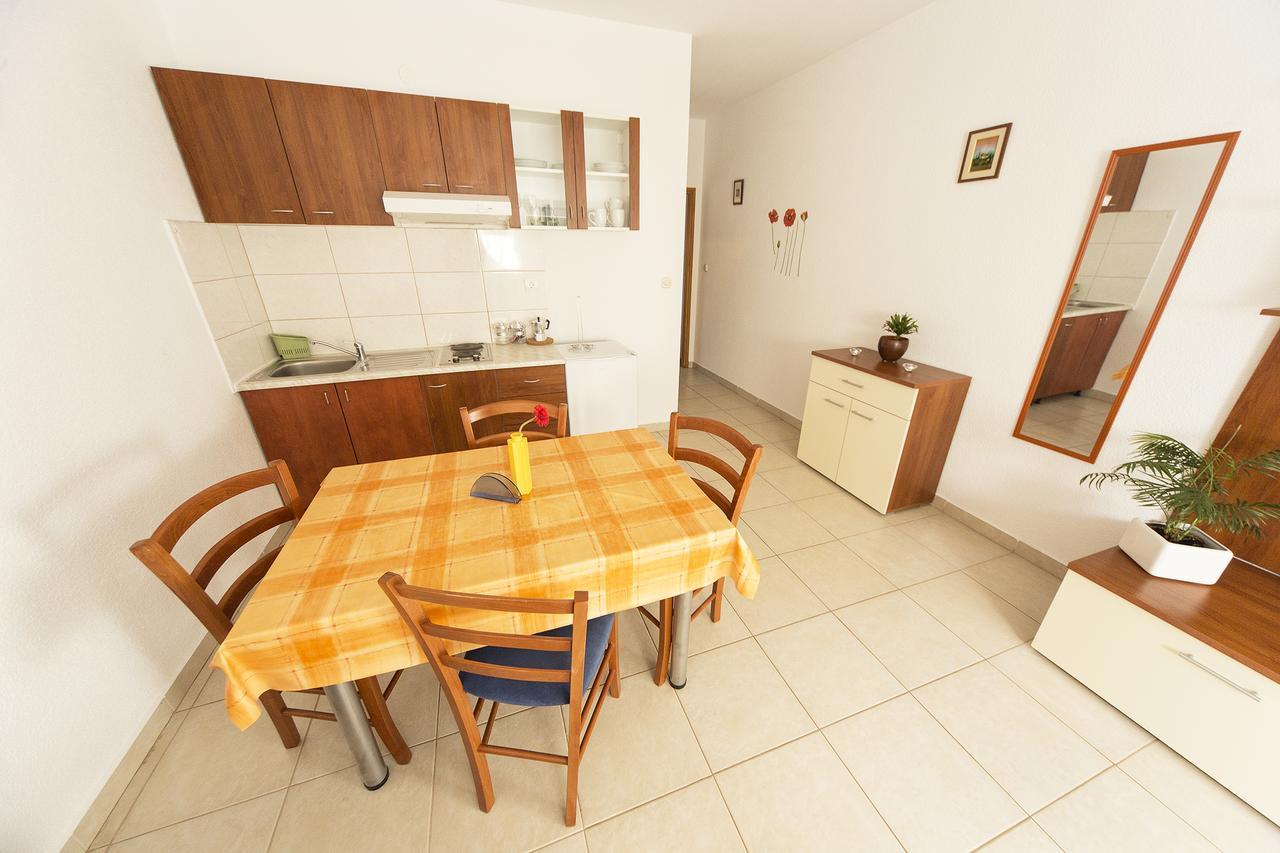 Apartments Katoro Relax Umago Exterior foto